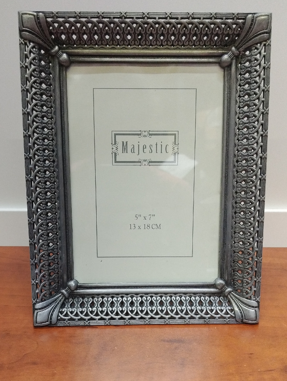 Majestic High Quality Silver Metal Ornate Filigree 5x7 Picture Frame
